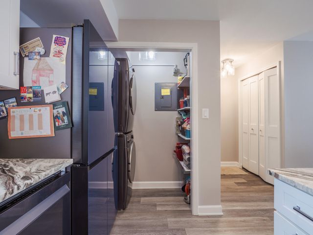 1300 Winding Ridge Lane D8, Valparaiso, IN 46383