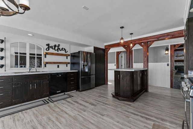 W7185 COUNTY ROAD P, Shiocton, WI 54170