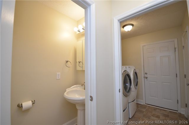 2174 Cora Drive, Hope Mills, NC 28348