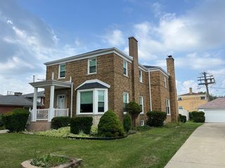 2222 S 15th Avenue, North Riverside, IL 60546