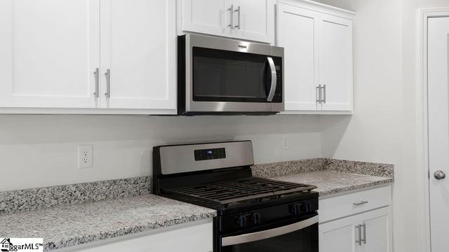 2142 Pierett Circle, Woodruff, SC 29388