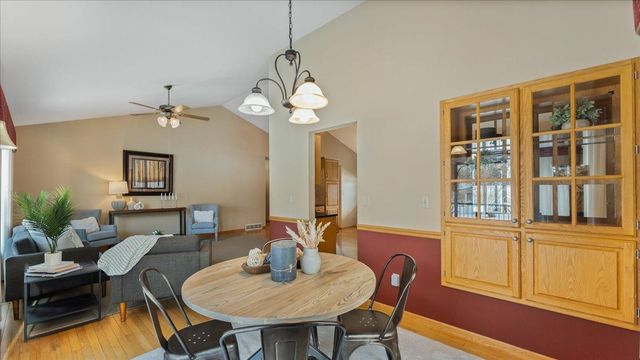 1502 Armstrong Circle NW, Alexandria, MN 56308