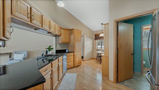 1502 Armstrong Circle NW, Alexandria, MN 56308