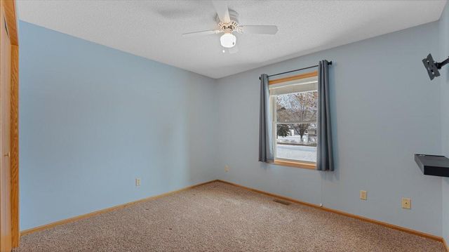 1502 Armstrong Circle NW, Alexandria, MN 56308