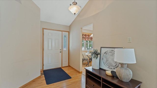 1502 Armstrong Circle NW, Alexandria, MN 56308