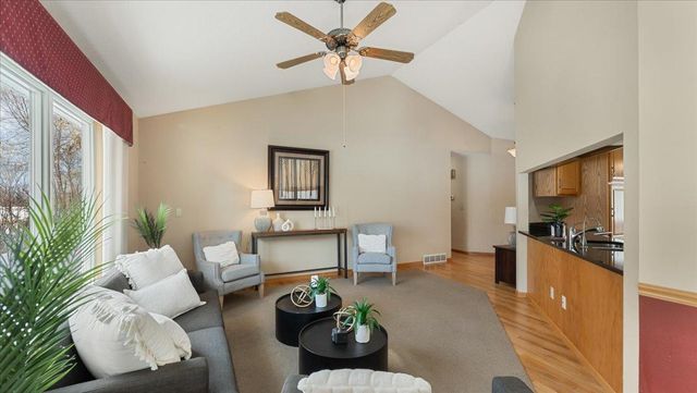 1502 Armstrong Circle NW, Alexandria, MN 56308