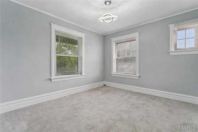 5922 Oakherst Place, St Louis, MO 63112