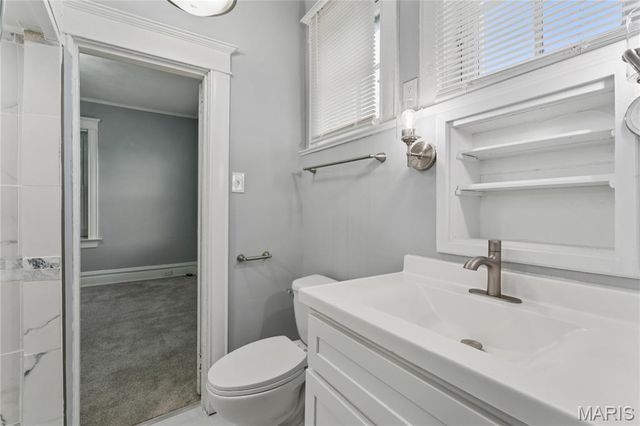 5922 Oakherst Place, St Louis, MO 63112