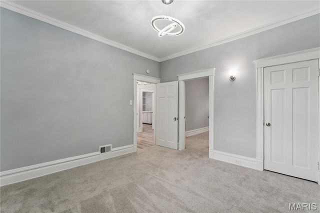 5922 Oakherst Place, St Louis, MO 63112
