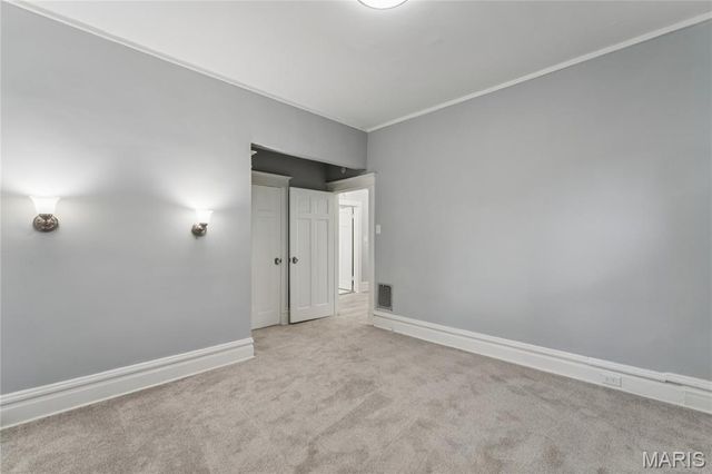 5922 Oakherst Place, St Louis, MO 63112