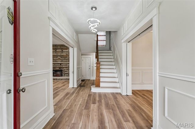 5922 Oakherst Place, St Louis, MO 63112