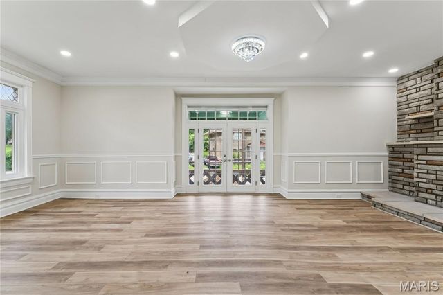 5922 Oakherst Place, St Louis, MO 63112