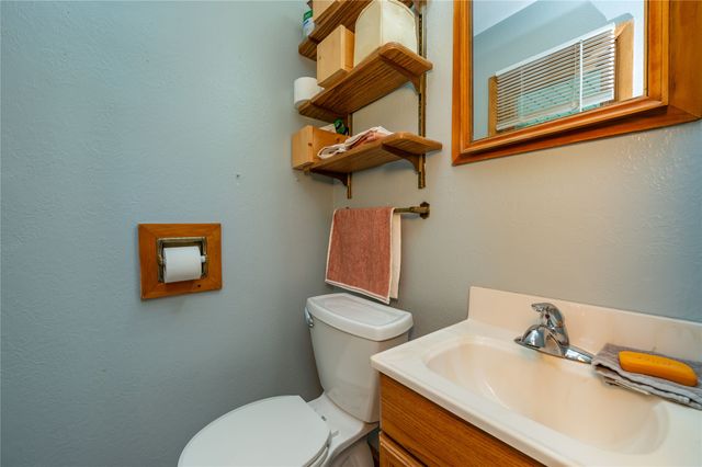 4028 Lynner Drive, Des Moines, IA 50310
