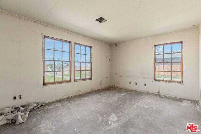 4804 W Avenue M10, Lancaster, CA 93536