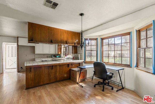 4804 W Avenue M10, Lancaster, CA 93536