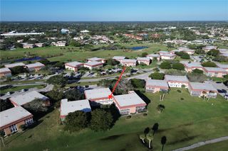 32 Pine Arbor Lane 205, Vero Beach, FL 32962