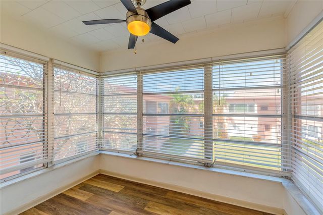 7011 PLACE DE LA PAIX 2A, South Pasadena, FL 33707