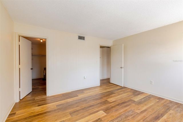 7011 PLACE DE LA PAIX 2A, South Pasadena, FL 33707