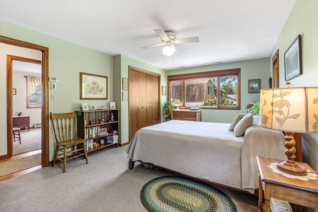 788 Burts Pit Rd, Northampton, MA 01062