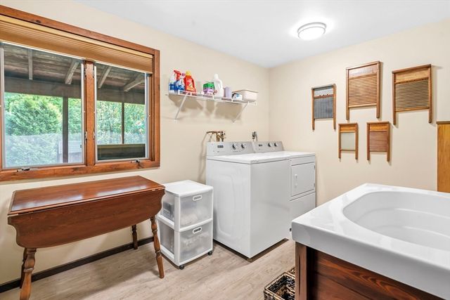 788 Burts Pit Rd, Northampton, MA 01062