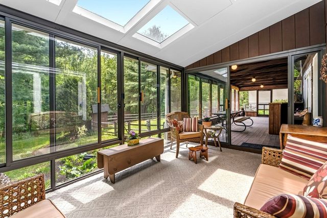 788 Burts Pit Rd, Northampton, MA 01062