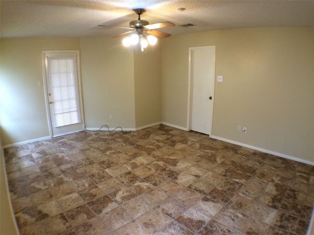 8212 Lara Lane, Watauga, TX 76148
