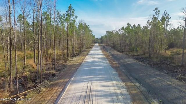 13000 Enciente Point Drive, Kiln, MS 39556