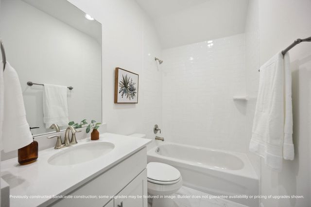 5523 Katy Freeway, Houston, TX 77007