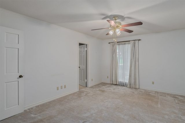 559 Dunmoreland Drive, Shreveport, LA 71106