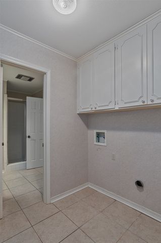 559 Dunmoreland Drive, Shreveport, LA 71106