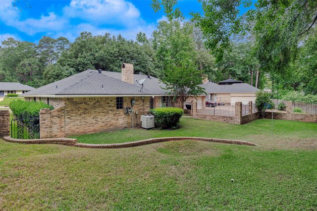 559 Dunmoreland Drive, Shreveport, LA 71106