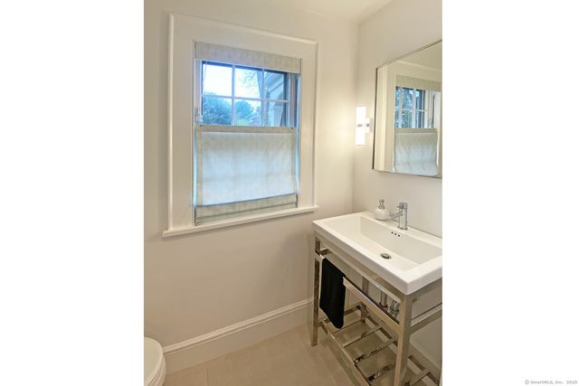 95 Compo Road North, Westport, CT 06880