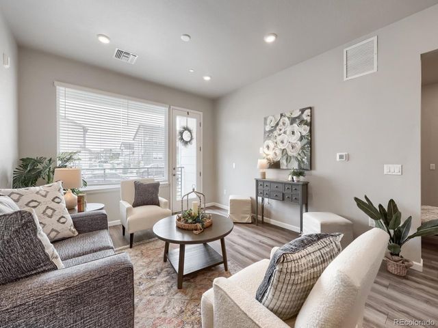 6153 N Ceylon St 10-108, Denver, CO 80249