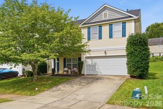 8619 Earthenware Drive, Charlotte, NC 28269