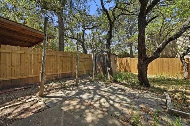 36 Deer Ridge RD, Wimberley, TX 78676