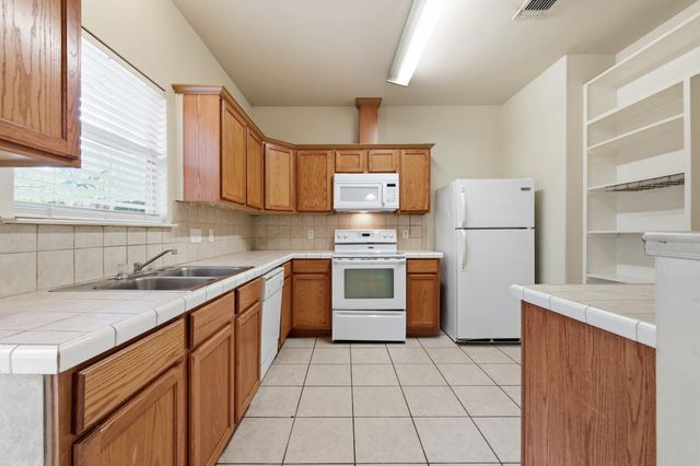 36 Deer Ridge RD, Wimberley, TX 78676