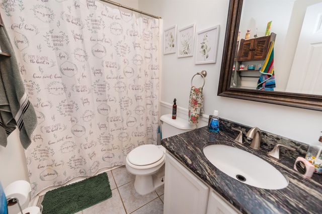 818 Thistle Court, Boiling Springs, SC 29316