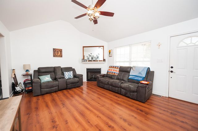 818 Thistle Court, Boiling Springs, SC 29316