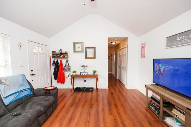 818 Thistle Court, Boiling Springs, SC 29316