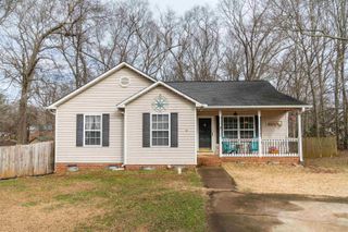 818 Thistle Court, Boiling Springs, SC 29316