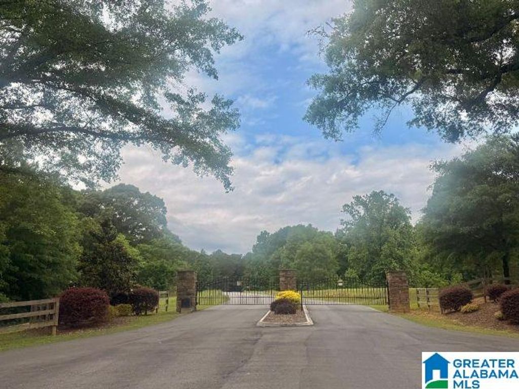 672 OAK HAVEN TRAIL, Columbiana, AL 35051