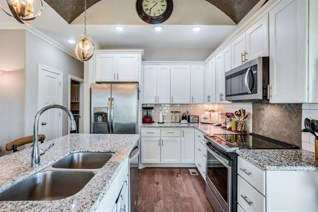 4803 N Emerald Ct, Maize, KS 67101