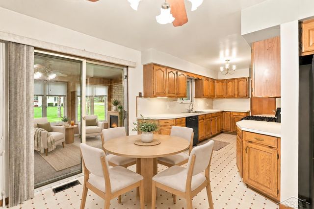 2520 Moonglow Drive, Saginaw Twp, MI 48603