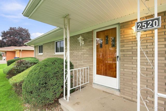 2520 Moonglow Drive, Saginaw Twp, MI 48603
