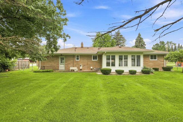 2520 Moonglow Drive, Saginaw Twp, MI 48603