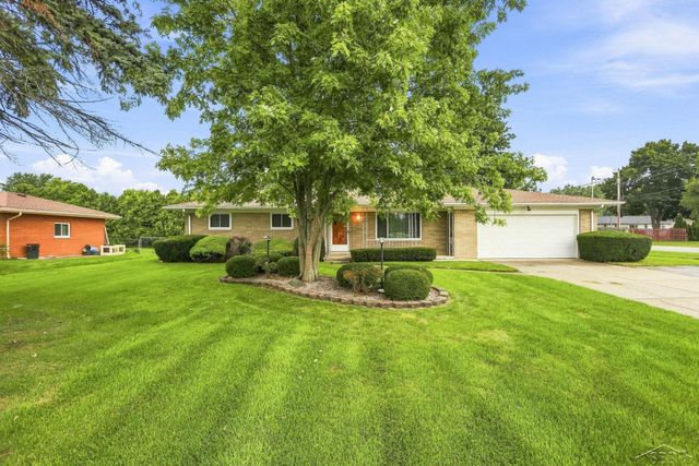2520 Moonglow Drive, Saginaw Twp, MI 48603