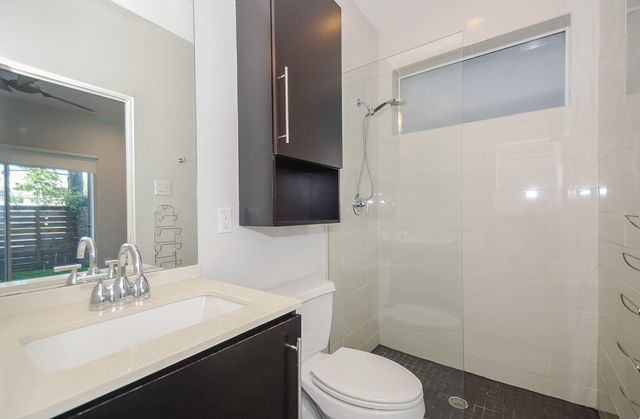 1522 Blodgett Street, Houston, TX 77004