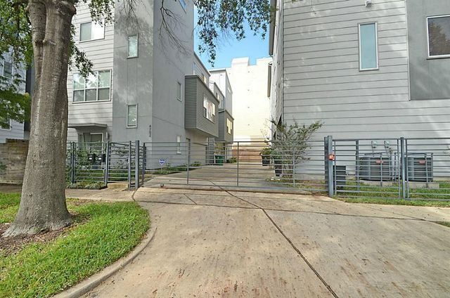 1522 Blodgett Street, Houston, TX 77004