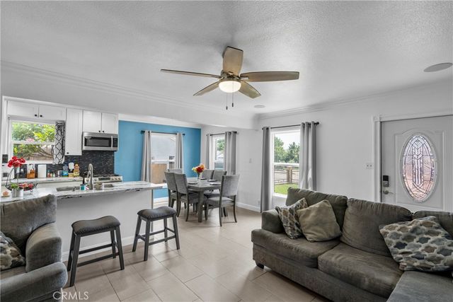 2136 Stanford, Pomona, CA 91766