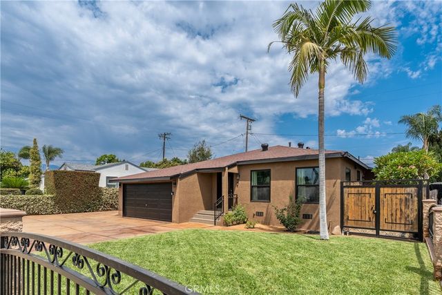 2136 Stanford, Pomona, CA 91766
